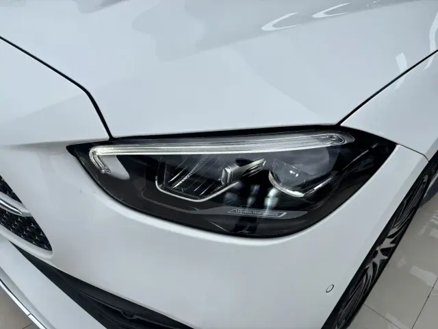 Mercedes-Benz C-Class — Фото автомобиля 8