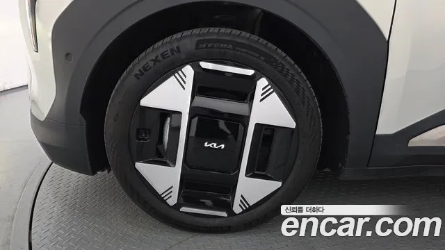 Kia EV3 — Фото автомобиля 5