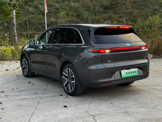 Li Auto L6 — Фото автомобиля 4