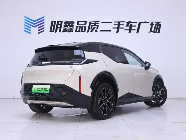 Zeekr X — Фото автомобиля 7