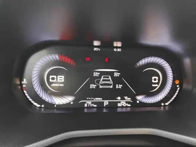 Geely Emgrand — Фото автомобиля 14