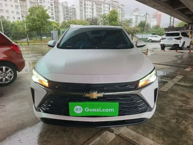 Chevrolet Monza — Фото автомобиля 2