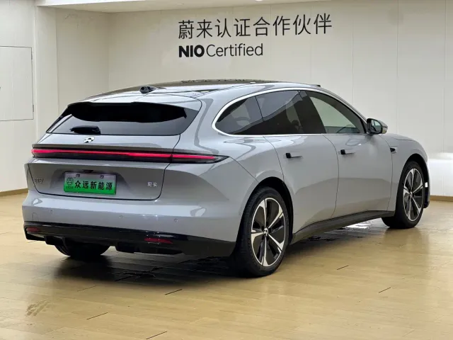 Nio ET5 Touring — Фото автомобиля 4