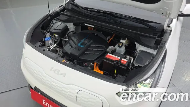 Kia Niro — Фото автомобиля 6