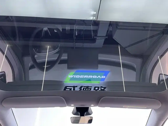 Tesla Model Y — Фото автомобиля 22