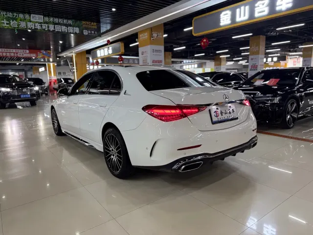 Mercedes-Benz C-Class — Фото автомобиля 12