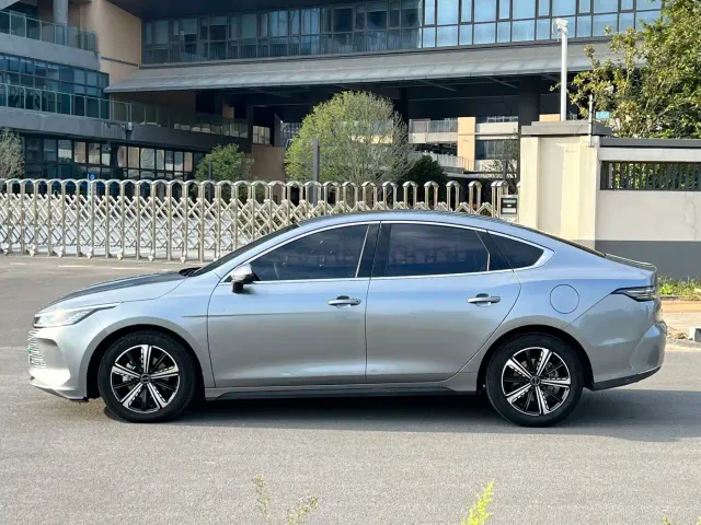 BYD Destroyer 05 — Фото автомобиля 5