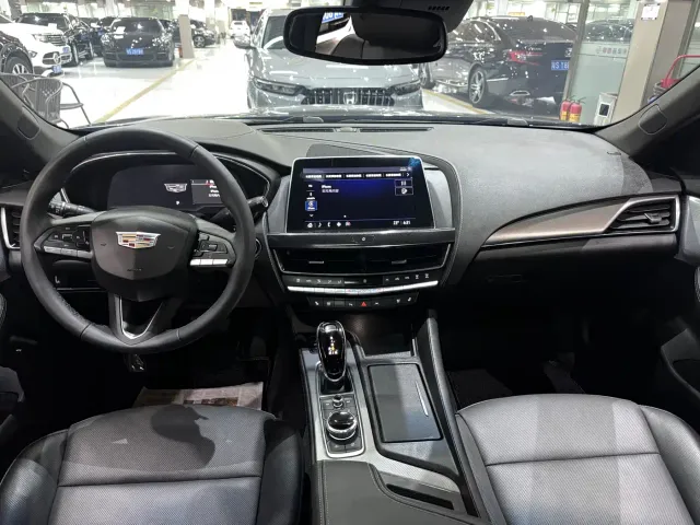 Cadillac CT5 — Фото автомобиля 7