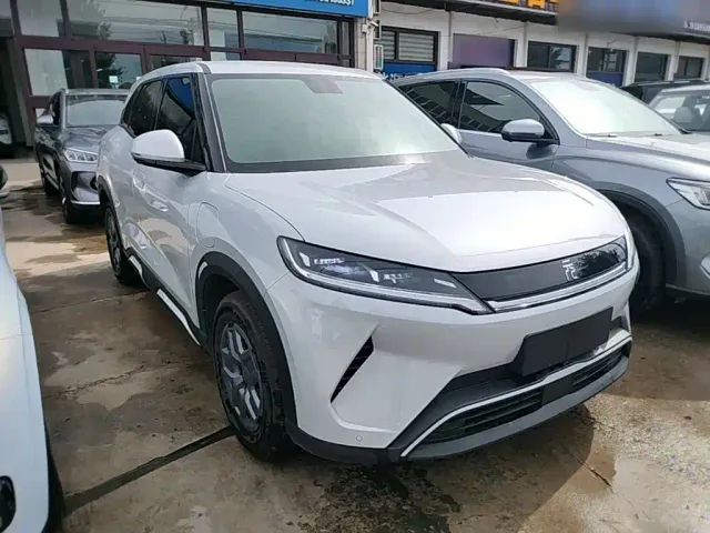 BYD Yuan UP — Фото автомобиля 3
