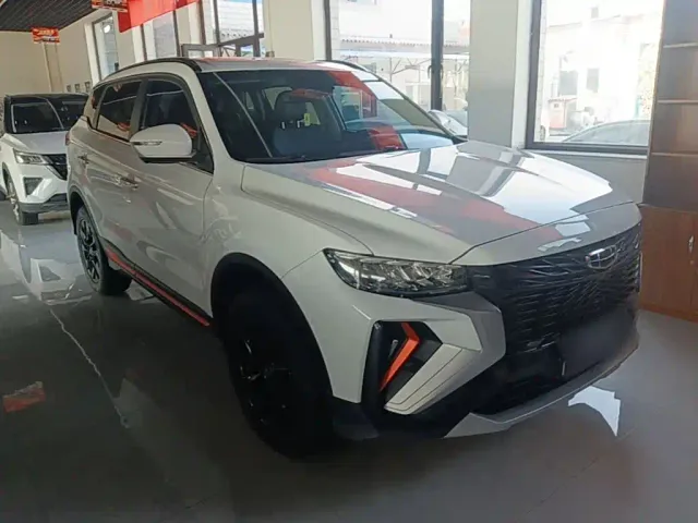 Geely Boyue — Фото автомобиля 3