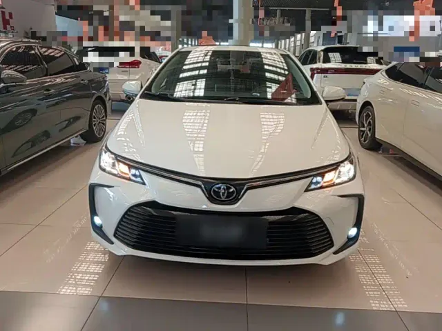 Toyota Corolla — Фото автомобиля 2