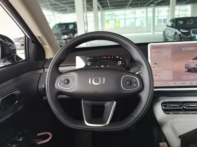 Changan Qiyuan Q05 — Фото автомобиля 6