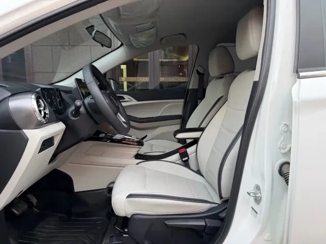 BYD Yuan Pro — Фото автомобиля 16