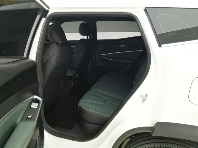 Geely Boyue — Фото автомобиля 11