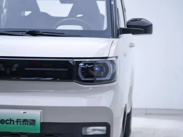 Wuling Hongguang Mini EV — Фото автомобиля 10