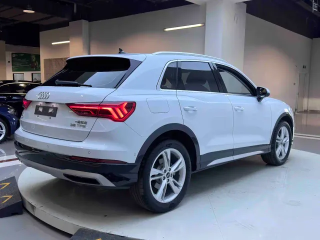 Audi Q3 — Фото автомобиля 7