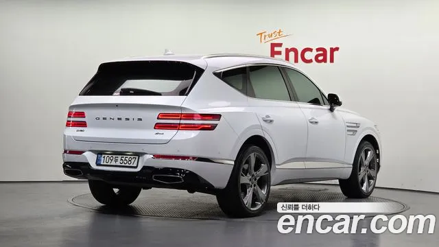 Genesis GV80 — Фото автомобиля 2