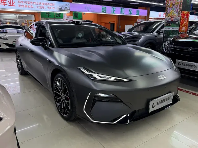 Geely Galaxy E8 — Фото автомобиля 3
