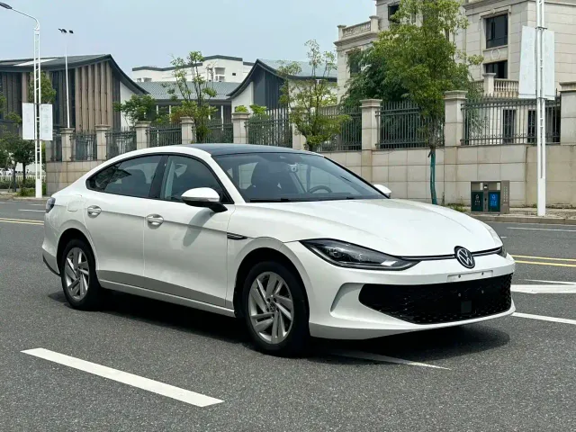 Volkswagen Lamando — Фото автомобиля 5