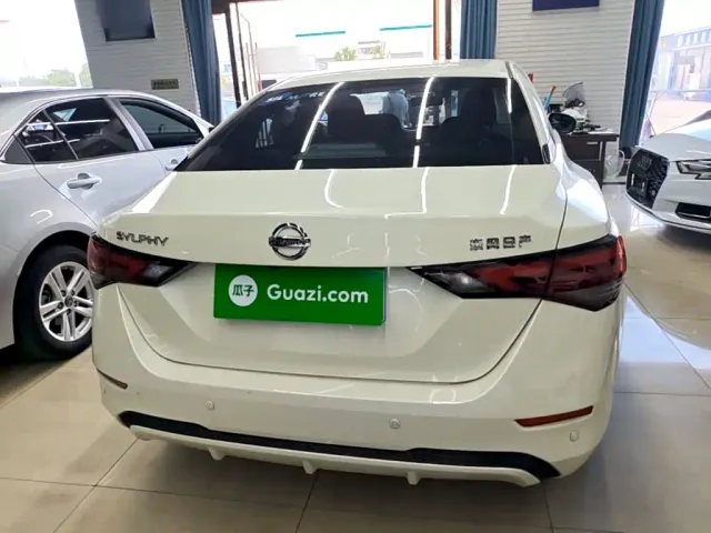 Nissan Sylphy — Фото автомобиля 5