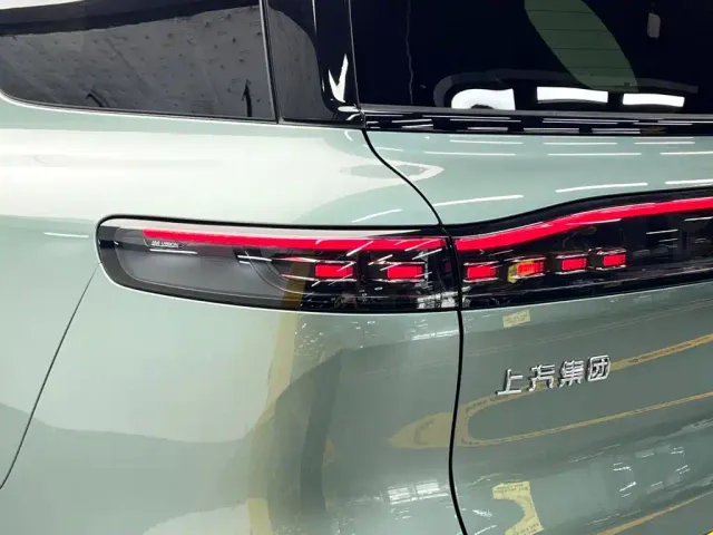 IM Motors LS8 — Фото автомобиля 11