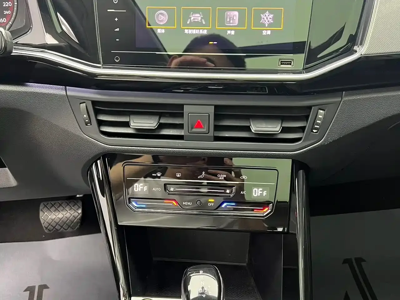 Volkswagen Tayron 2022 280TSI 2WD Luxury Smart Connect Edition — Фото автомобиля 11