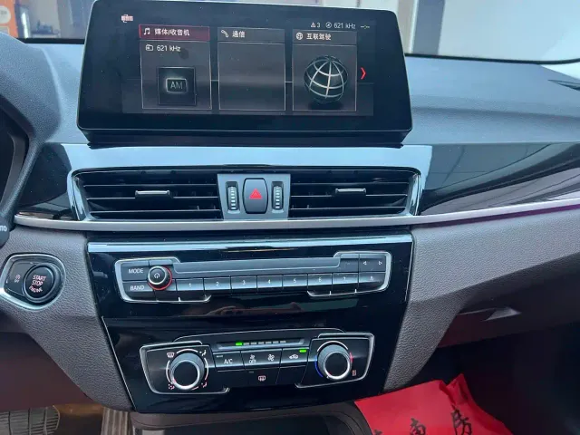 BMW X1 — Фото автомобиля 12