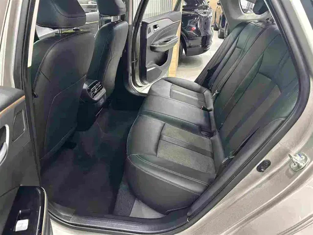 GAC Aion S — Фото автомобиля 5