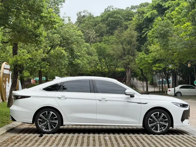 Chery Arrizo 8 PRO — Фото автомобиля 7