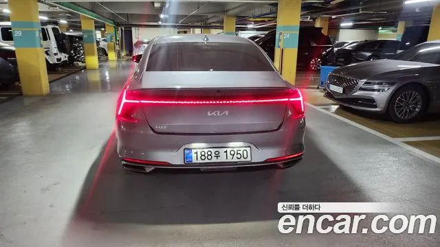 Kia K8 — Фото автомобиля 4