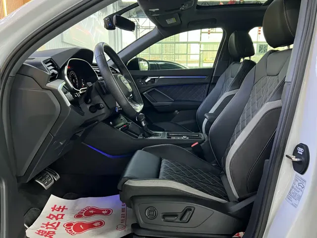 Audi Q3 Sportback — Фото автомобиля 2
