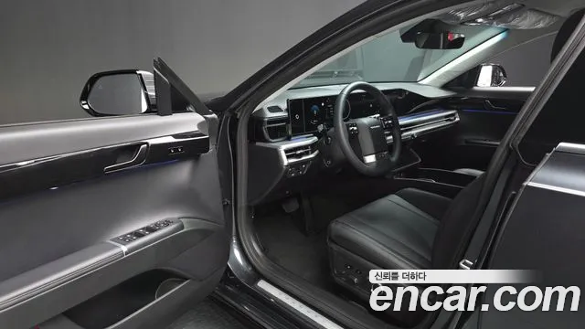 Hyundai Grandeur Grandeur (GN7) 2.5 Бензин 2WD — Фото автомобиля 10