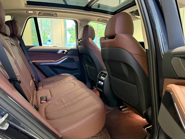 BMW X5 — Фото автомобиля 12