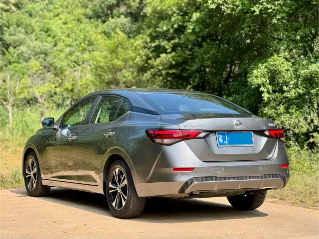 Nissan Sylphy — Фото автомобиля 4