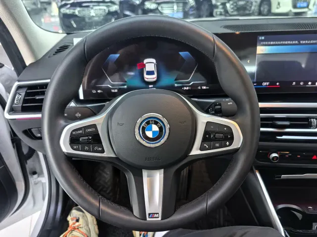 BMW i3 — Фото автомобиля 8