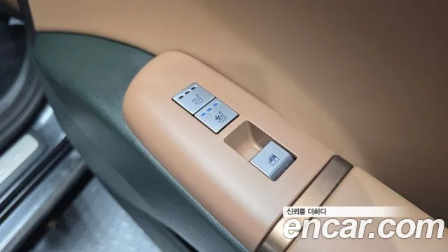 Hyundai Grandeur GN7 — Фото автомобиля 18
