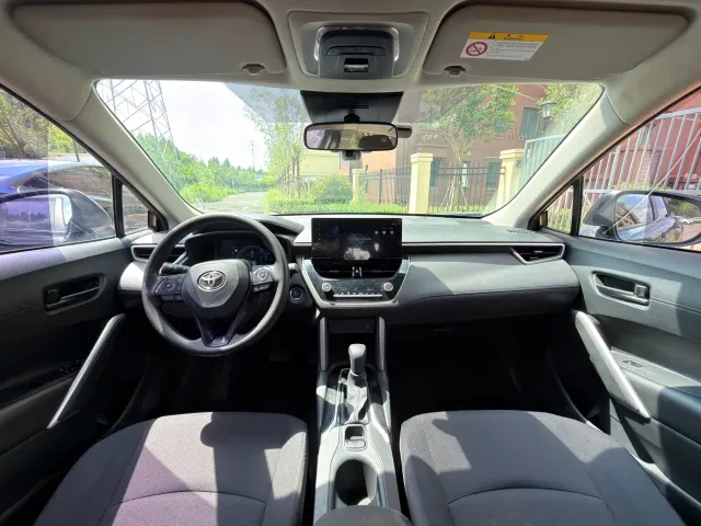 Toyota Corolla Cross — Фото автомобиля 6