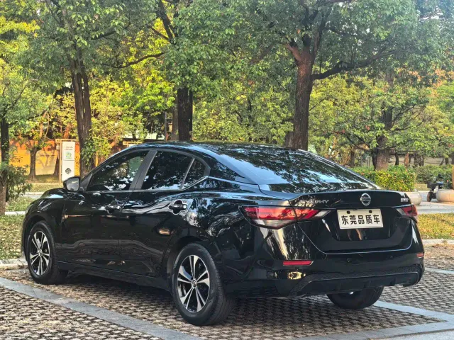 Nissan Sylphy — Фото автомобиля 5
