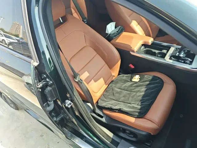 Jaguar XEL — Фото автомобиля 24