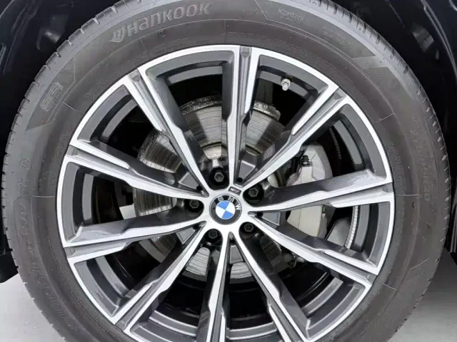 BMW X5 — Фото автомобиля 8