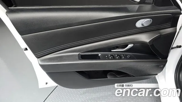 Hyundai AVANTE Avante (CN7) — Фото автомобиля 24