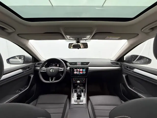 Skoda Superb — Фото автомобиля 10