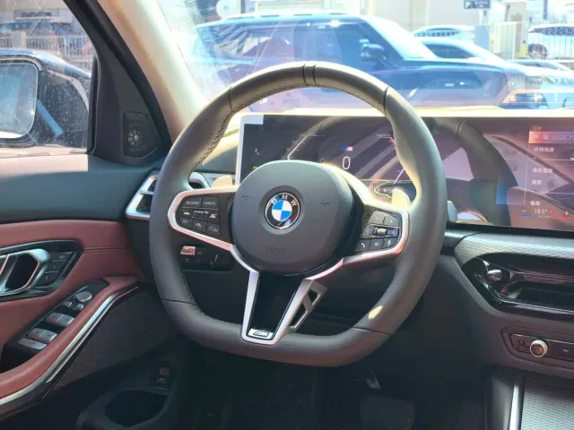 BMW 3 Series — Фото автомобиля 9