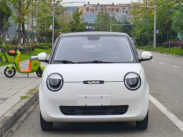 Changan Lumin — Фото автомобиля 2