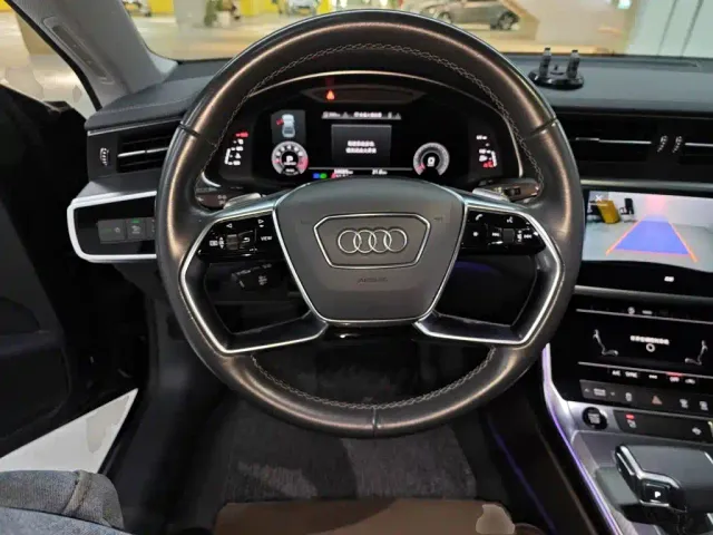 Audi A7L — Фото автомобиля 2