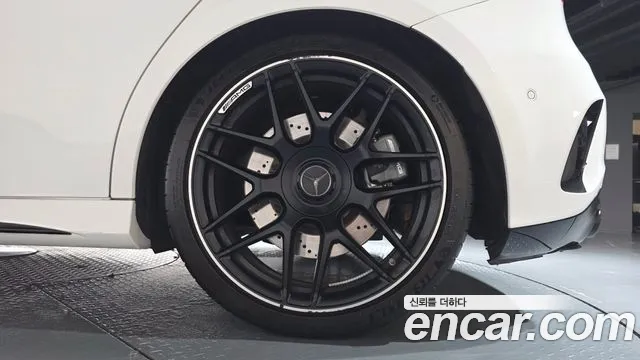 Mercedes-Benz A-Class W177 — Фото автомобиля 6