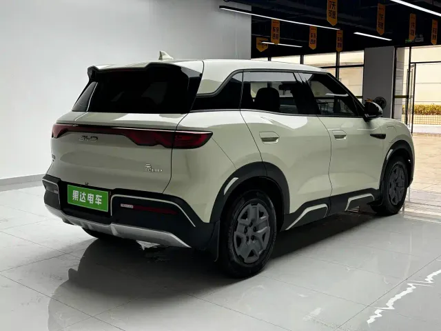 BYD Yuan UP — Фото автомобиля 4