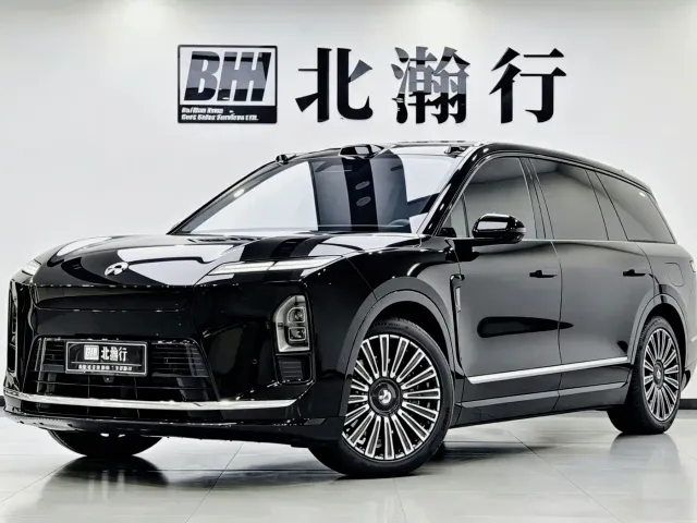 Фотография автомобиля — Nio ES8