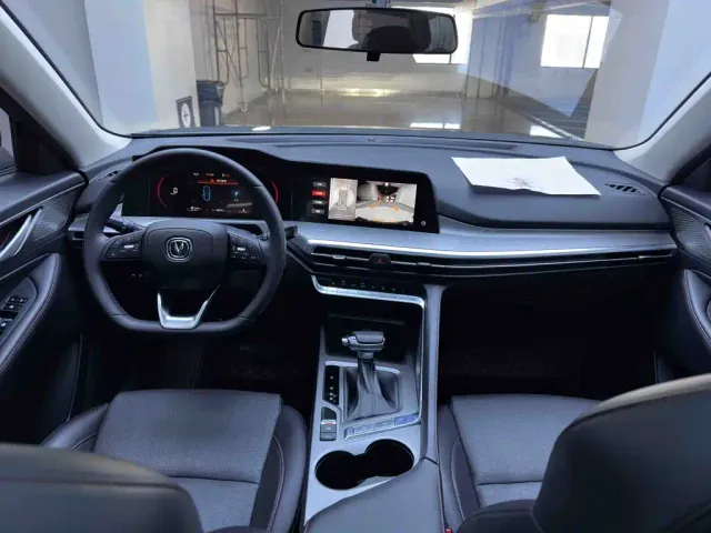 Changan CS35 Plus — Фото автомобиля 20
