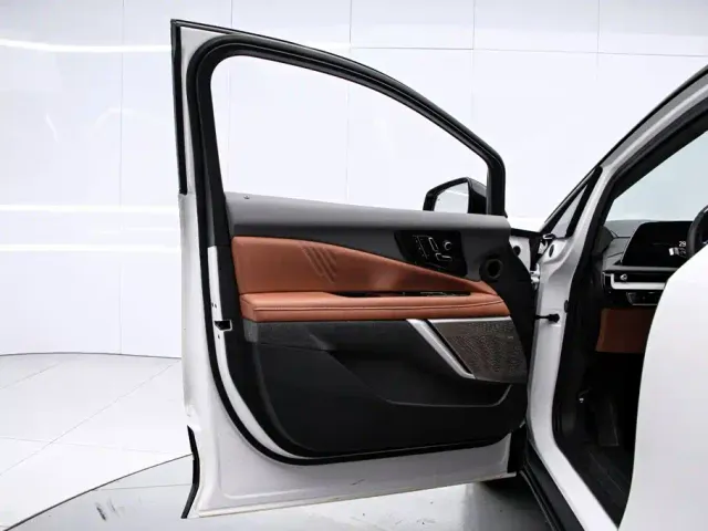 Cadillac Optiq — Фото автомобиля 11